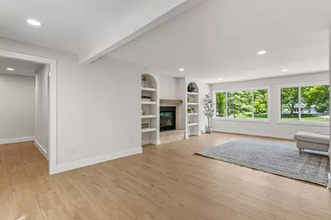 Living - 3 Hickory Ln, White Heath, IL 61884 photo 1 of 7