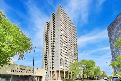 5320 N Sheridan Rd #1403, Chicago, IL 60640