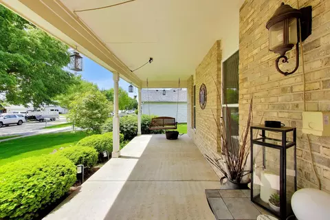Undisclosed, Cary, IL 60013 photo 2