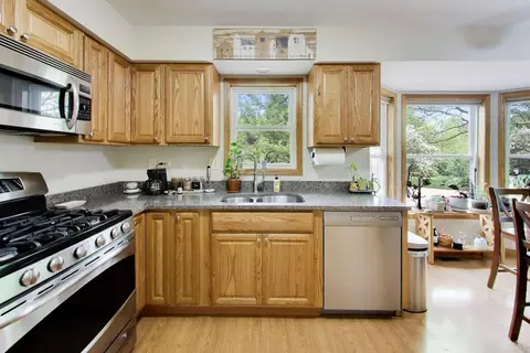Undisclosed, Cary, IL 60013 photo 12