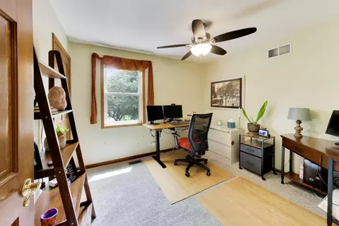 Undisclosed, Cary, IL 60013 photo 33