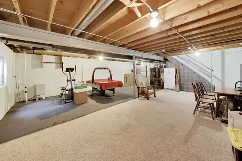 Undisclosed, Cary, IL 60013 photo 34