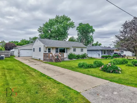 517 5th Ave, Ottawa, IL 61350