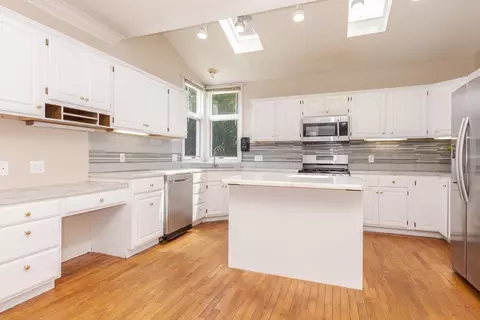 Kitchen - 1102 Tanger Cc Ct, Normal, IL 61761 photo 1 of 7