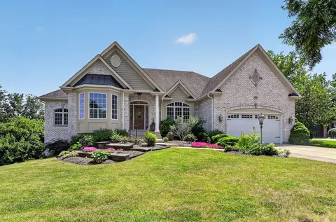 715 Marston Ave, Glen Ellyn, IL 60137