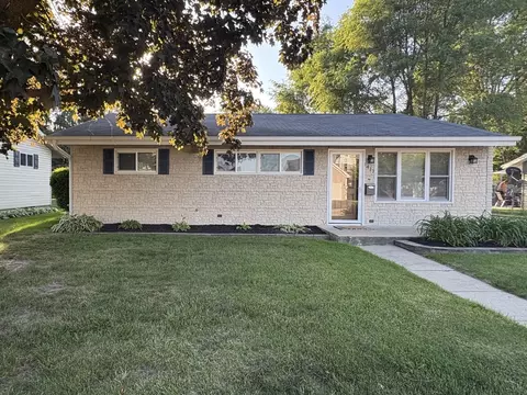 1417 Ann Ave, Dixon, IL 61021