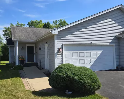 17 Silver Trl, North Aurora, IL 60542
