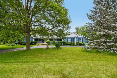 6 W S155 W Ridge Dr, Aurora, IL 60506