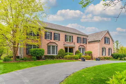 4811 Preserve Pkwy, Long Grove, IL 60047
