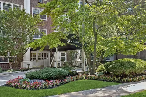 1025 Randolph St #112, Oak Park, IL 60302