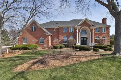 5 E N523 E Lakeview Cir, Saint Charles, IL 60175