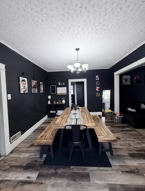Dining - 520 E 6th St, Centralia, IL 62801 photo 1 of 2