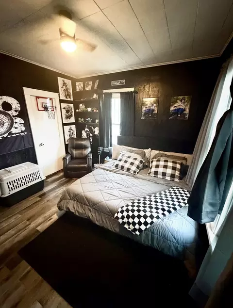 Bedroom - 520 E 6th St, Centralia, IL 62801 photo 3 of 4