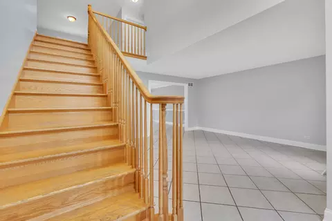 Entry Way - 270 E Armitage Ave, Addison, IL 60101 photo 1 of 3