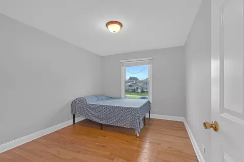 Bedroom - 270 E Armitage Ave, Addison, IL 60101 photo 4 of 4