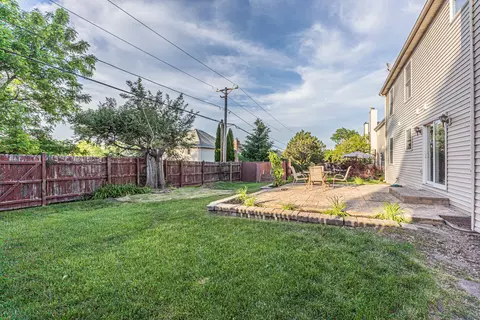 Exterior - 270 E Armitage Ave, Addison, IL 60101 photo 2 of 8