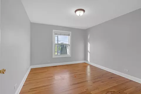 Bedroom - 270 E Armitage Ave, Addison, IL 60101 photo 3 of 4