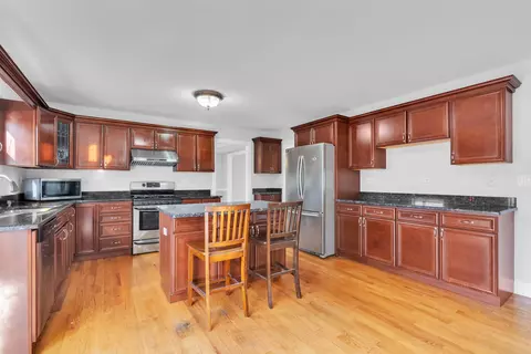 Kitchen - 270 E Armitage Ave, Addison, IL 60101 photo 1 of 2
