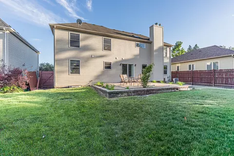 Exterior - 270 E Armitage Ave, Addison, IL 60101 photo 4 of 8