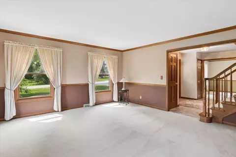 Living - 39 W550 Deerpath Rd, Aurora, IL 60506 photo 1 of 4