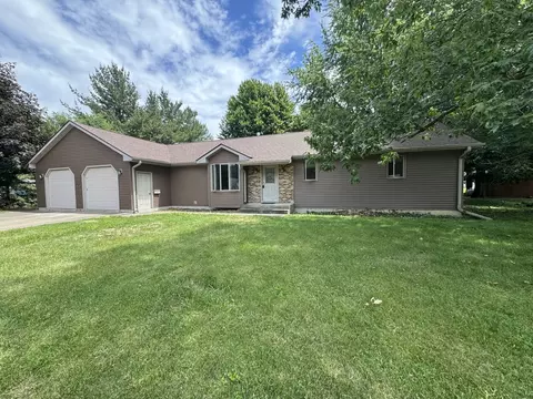 502 SW 8th Ave, Aledo, IL 61231