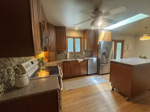 Kitchen - 502 SW 8th Ave, Aledo, IL 61231 photo 2 of 6