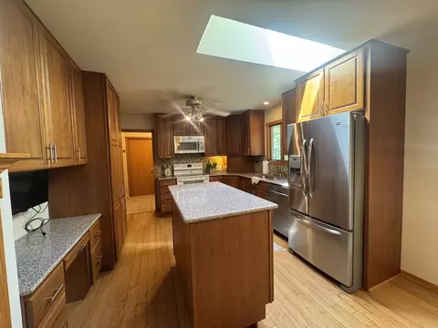 Kitchen - 502 SW 8th Ave, Aledo, IL 61231 photo 3 of 6