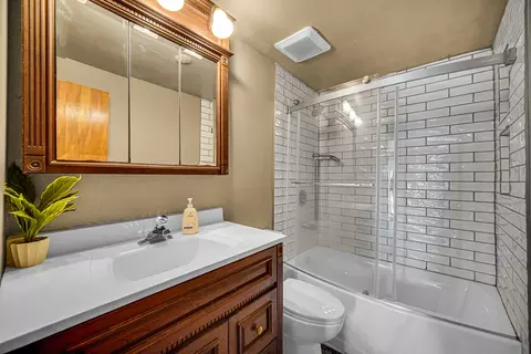 Bath - 1545 S 4th Ave, Kankakee, IL 60901 photo 1 of 2