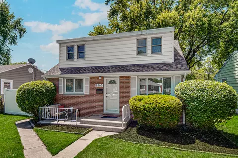 Exterior - 1545 S 4th Ave, Kankakee, IL 60901 photo 2 of 6
