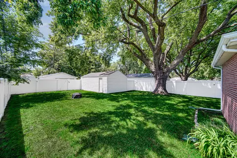 Exterior - 1545 S 4th Ave, Kankakee, IL 60901 photo 4 of 6