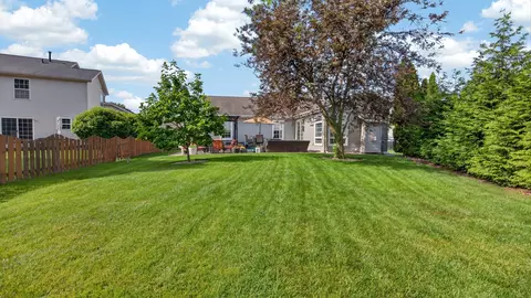 Exterior - 4 Minks Ct, Bloomington, IL 61704 photo 5 of 8
