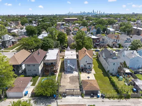 848 N Latrobe Ave, Chicago, IL 60651