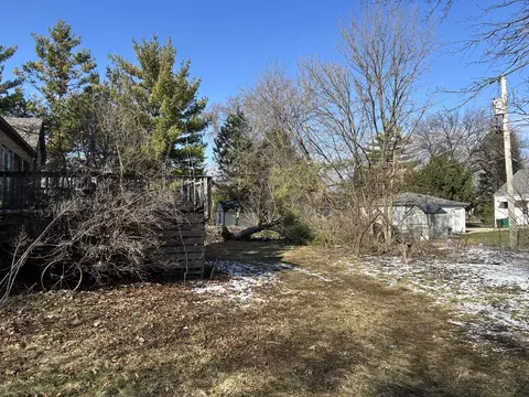 Exterior - 267 10th St, Wheeling, IL 60090 photo 4 of 7