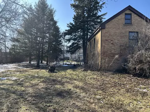 Exterior - 267 10th St, Wheeling, IL 60090 photo 5 of 7