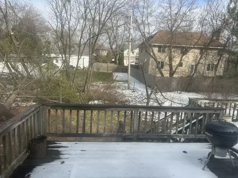 Exterior - 267 10th St, Wheeling, IL 60090 photo 3 of 7