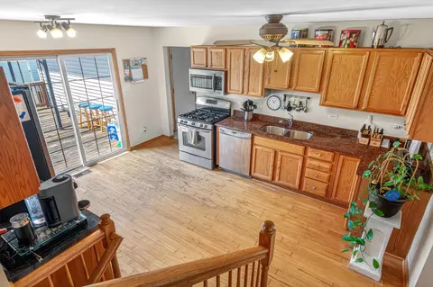 Kitchen - 3013 Sandy Ridge Dr, Steger, IL 60475 photo 3 of 4