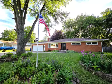 524 7th St, Andalusia, IL 61232