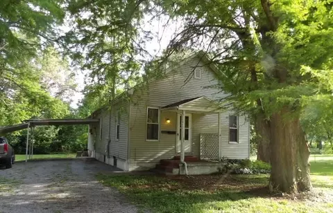 25 Wise St, Eldorado, IL 62930