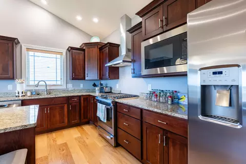 Kitchen - 910 Declaration Dr, Savoy, IL 61874 photo 2 of 3