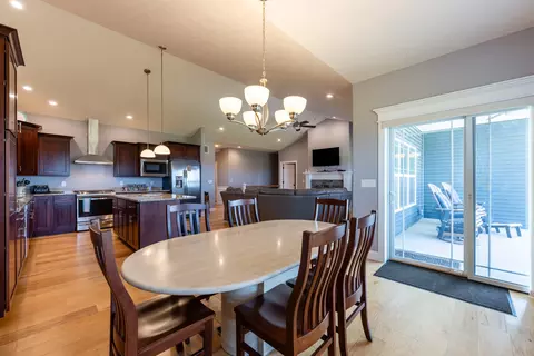 Dining - 910 Declaration Dr, Savoy, IL 61874 photo 2 of 2