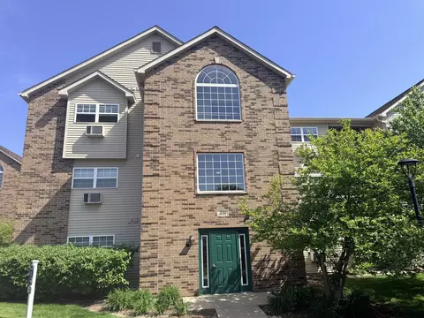 330 Cunat Blvd #3D, Richmond, IL 60071