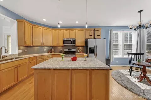 Kitchen - 4001 Whitehall Ln, Algonquin, IL 60102 photo 1 of 3