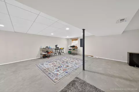Other - 4001 Whitehall Ln, Algonquin, IL 60102 photo 6 of 10