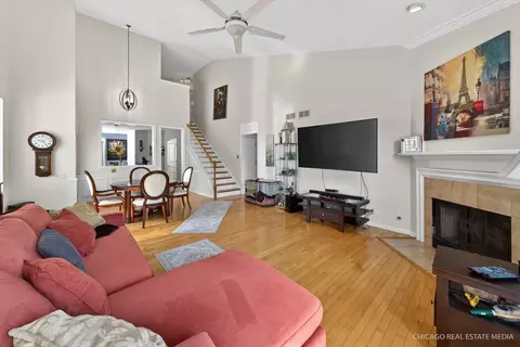 Living - 4001 Whitehall Ln, Algonquin, IL 60102 photo 2 of 2