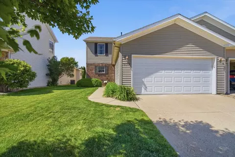 3172 Shepard Rd, Normal, IL 61761