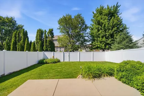 Exterior - 3172 Shepard Rd, Normal, IL 61761 photo 3 of 5
