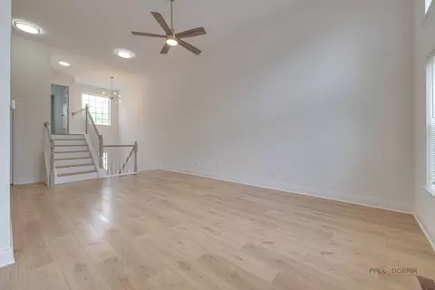 Living - 386 Gladstone Ln, Elgin, IL 60120 photo 3 of 4