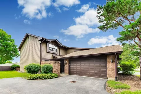 101 Indian Trl, Westmont, IL 60559