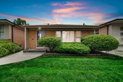 2605 W 83rd Pl, Chicago, IL 60652