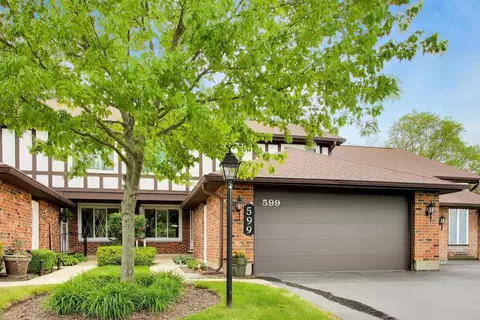 599 Saint Andrews Ct, Crystal Lake, IL 60014